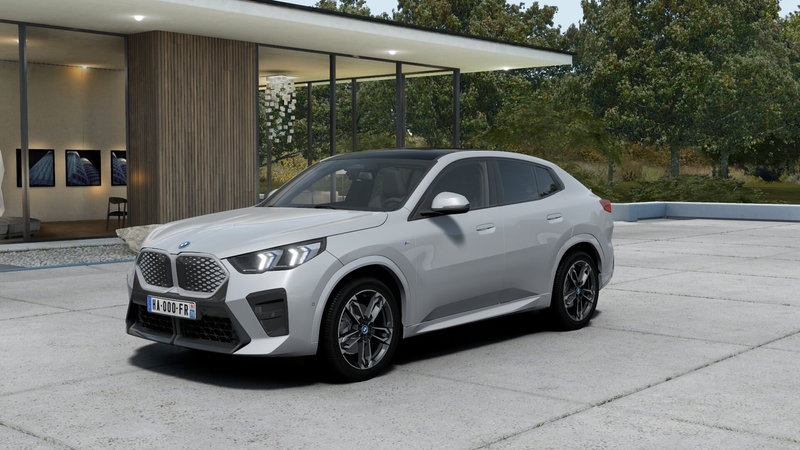 BMW iX2 eDrive20 204ch