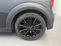 MINI Hatch 3 Portes Cooper 136 ch DKG7 Edition Resolute Plus