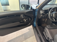 MINI (F56) COOPER 136CH CAMDEN BVA7