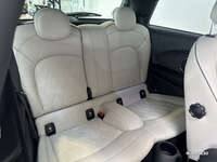 MINI Hatch 3 Portes John Cooper Works 231 ch BVA8 Finition JCW Ultimate