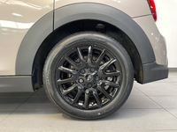 MINI Hatch 5 Portes Cooper 136 ch DKG7 Edition Premium Plus