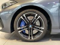 BMW M135i xDrive 306 ch BVA8