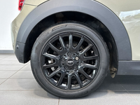 MINI Hatch 3 Portes Cooper 136 ch BVA7 Edition Greenwich