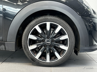 MINI Hatch 5 Portes Cooper 136 ch DKG7 Edition Premium