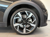MINI Cooper 156 ch DKG7 C Favoured + Pack S
