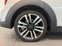 MINI Hatch 5 Portes Cooper 136 ch DKG7 Edition Premium