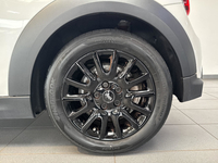 MINI Hatch 3 Portes Cooper 136 ch DKG7 Edition Camden