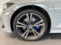 BMW Touring 330e 292 ch BVA8 M Sport
