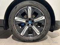 BMW iX xDrive50 523ch