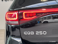 MERCEDES EQB 250 AMG Line