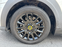 MINI (F56) COOPER SE 184 PREMIUM BVA