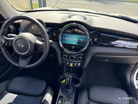 MINI (F56) COOPER SE 184 CAMDEN BVA