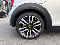 MINI (F56) COOPER SE 184 CAMDEN BVA