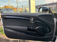 MINI (F56) COOPER SE 184 ESSENTIAL BVA