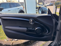 MINI Hatch 3 Portes One 102 ch