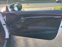 MINI (F56) COOPER SE 184 PREMIUM PLUS BVA