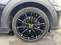 MINI (F56) COOPER SE 184 PREMIUM PLUS BVA