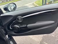 MINI (F56) COOPER SE 184 PREMIUM PLUS BVA