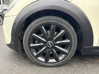 MINI (F56) COOPER S 192 RED HOT CHILI BVA6