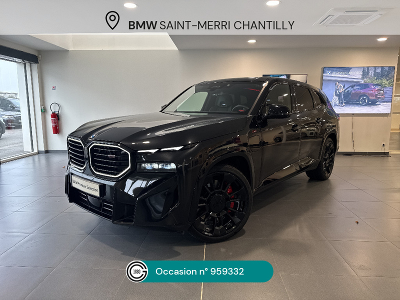 BMW (G09) XM LABEL RED 4.4 V8 748