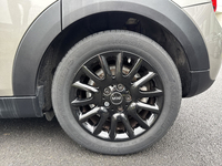 MINI (F55) MINI COOPER 136ch BVA7 Heddon Street