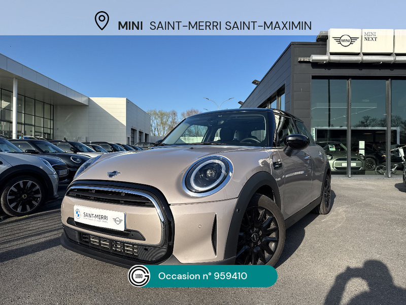 MINI (F55) COOPER 136 CAMDEN BVA7