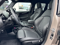 MINI (F55) COOPER 136 PREMIUM PLUS BVA7