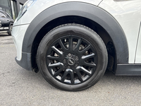 MINI (F56) COOPER 136 GREENWICH BVA7