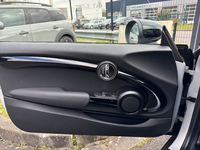 MINI (F56) COOPER 136 GREENWICH BVA7