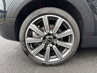 MINI (F54) COOPER 136 PREMIUM PLUS BVA7