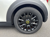 MINI (F56) COOPER SE 184 PREMIUM PLUS BVA