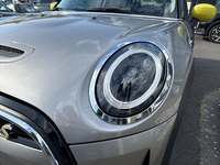 MINI (F56) COOPER SE 184 ESSENTIAL BVA