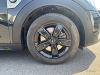 MINI (F60) COOPER SE ALL4 220 PREMIUM PLUS BVA7