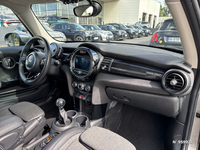 MINI (F56) ONE 102 HEDDON STREET