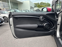 MINI (F56) COOPER SE 184 PREMIUM BVA