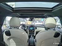 MINI (F56) COOPER SE 184 YOURS BVA