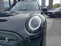 MINI (F56) COOPER SE 184 YOURS BVA