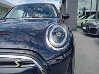 MINI (F56) COOPER SE 184 PREMIUM BVA