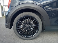 MINI COOPER 136 RESOLUTE PLUS BVA7