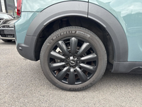 MINI (F60) COOPER 136 HIGHLANDS BVA7