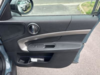 MINI (F60) COOPER 136 HIGHLANDS BVA7