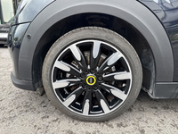 MINI (F56) COOPER SE 184 PREMIUM PLUS BVA