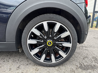 MINI (F56) COOPER SE 184 PREMIUM PLUS BVA