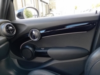 MINI (F55) COOPER 136 PREMIUM PLUS BVA7