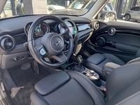 MINI (F56) COOPER SE 184 PREMIUM BVA