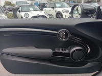 MINI (F56) COOPER SE 184 PREMIUM BVA
