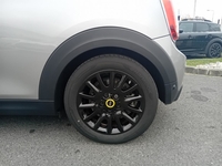 MINI (F56) COOPER SE 184 PREMIUM BVA