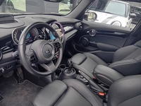 MINI (F55) COOPER 136 PREMIUM PLUS BVA7