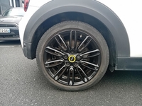 MINI HATCH F56 LCI II (F56) COOPER SE 184 EDITION PREMIUM BVA