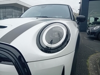 MINI HATCH F56 LCI II (F56) COOPER SE 184 EDITION PREMIUM BVA